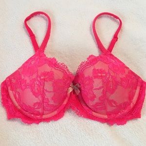 Victoria’s Secret, Body by Victoria bra